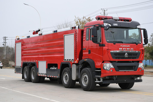 重汽24噸水罐消防車